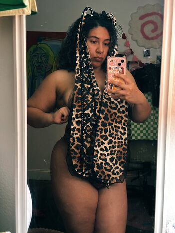 Full leaked Valeriezun private onlyfans photo