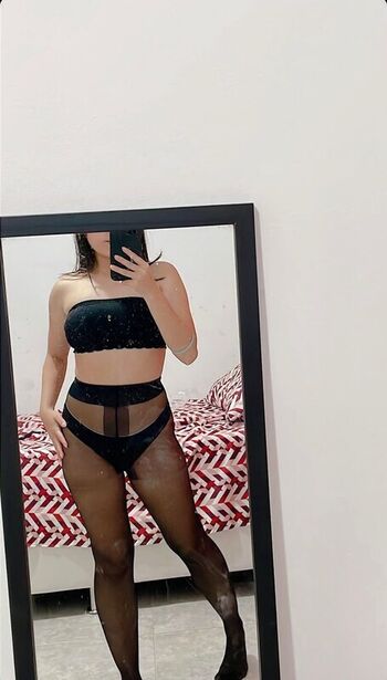 Full leaked Valissic private photo