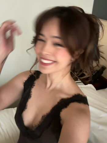 Full leaked Valkyrae  page private photo