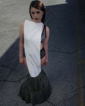 Full leaked Valkyrae private photo