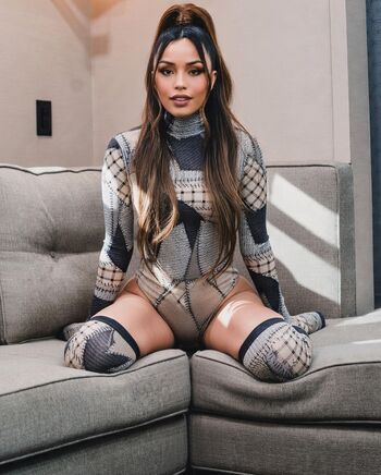 Valkyrae