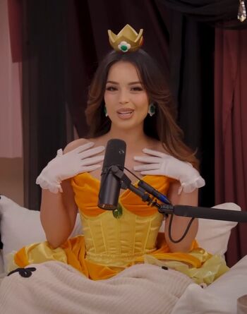 Full leaked Valkyrae private photo