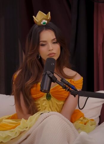 Full leaked Valkyrae private photo