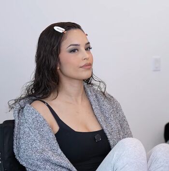 Full leaked Valkyrae page private photo
