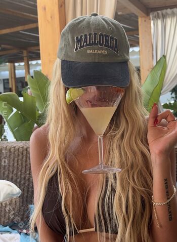 Full leaked Vallybest private photo