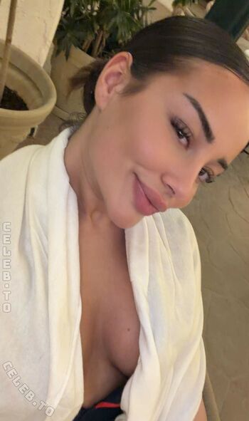 Full leaked Valonaash page private photo