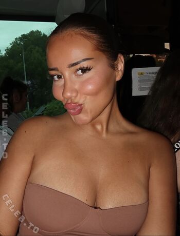 Full leaked Valonaash private photo