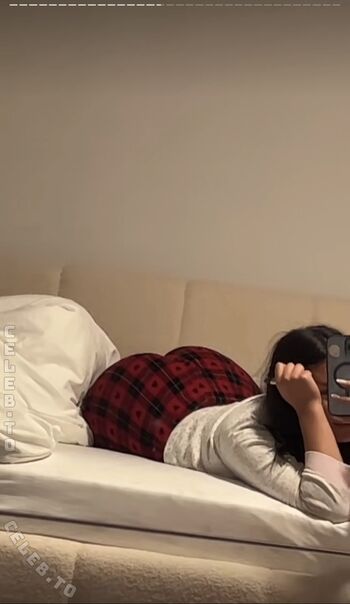 Full leaked Valonaash private photo