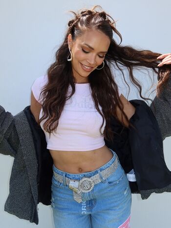 Full leaked Vanessa curry page private photo