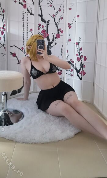Full leaked Vanillekarina private photo