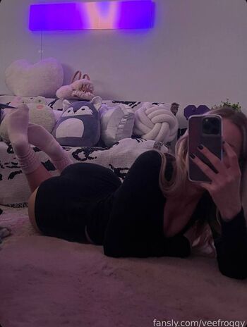 Full leaked Veefroggy private onlyfans photo
