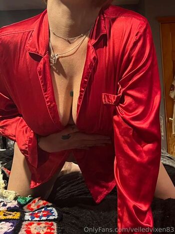 Full leaked Veiled vixen private photo