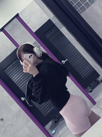 Full leaked Vekikusuo private photo