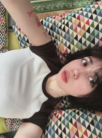 Full leaked Vekikusuo private photo