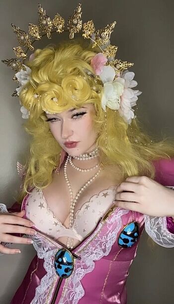 Full leaked Venom wifey page private photo