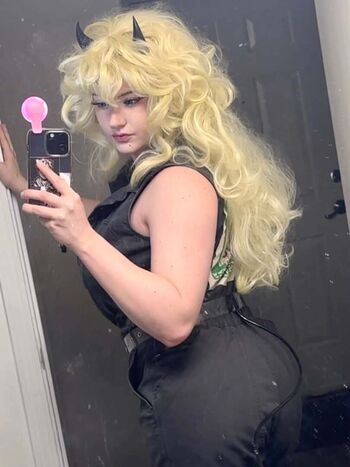 Full leaked Venom wifey private photo