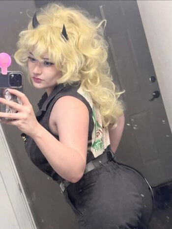 Full leaked Venom wifey private photo