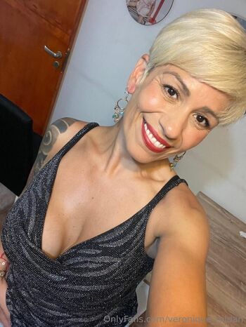 Full leaked Veronique private photo