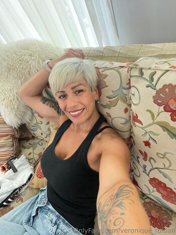 Full leaked Veronique private photo