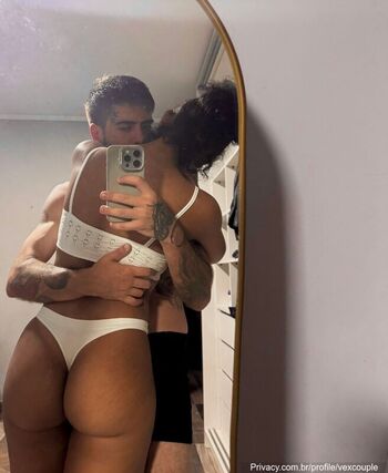 Full leaked Vexcouple private photo
