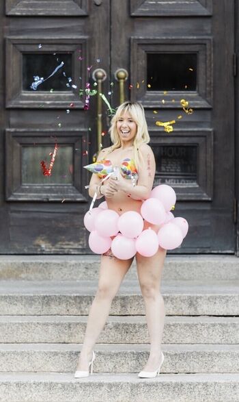 Full leaked Vic model private photo