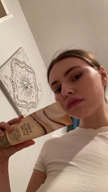 Full leaked Vickymuse private photo