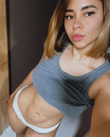 Victoria Della Bella