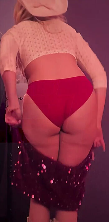 Full leaked Victoria pedretti private onlyfans photo