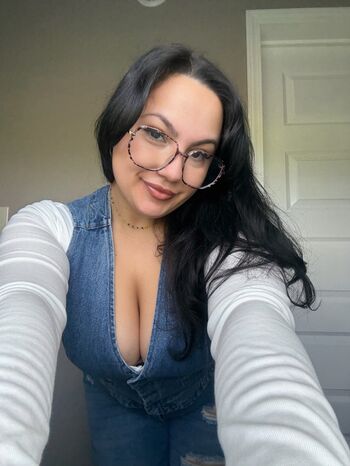 Full leaked Victoria page private photo