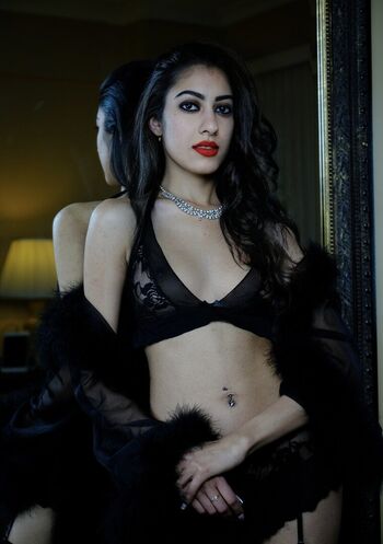 Full leaked Vidya private photo