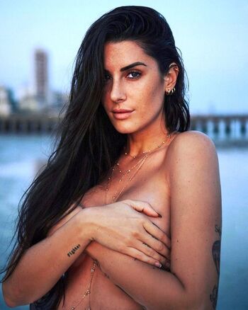 Full leaked Vignali private photo
