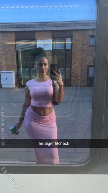 Full leaked Vinoschh private photo