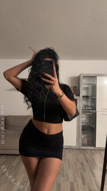 Full leaked Vinoschh private photo