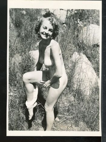Full leaked Vintage starlets private photo
