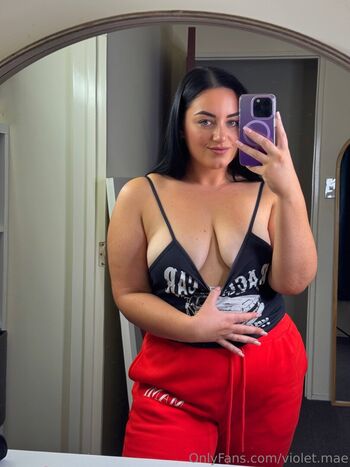 violet.mae