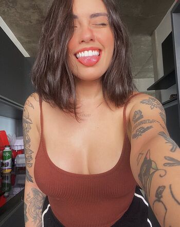 Full leaked Vitoria marcilio private photo