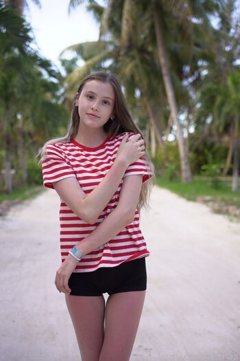 Full leaked Vixcx private photo