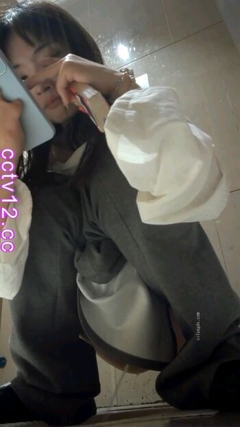 Voyeur Asian Pissing Toilet &Amp; Upskirts Only