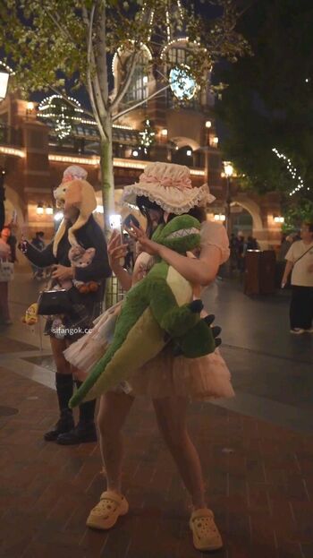 Voyeur Asian Pissing Toilet &Amp; Upskirts Only