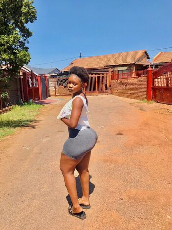 Vunene Taiwo Mabunda