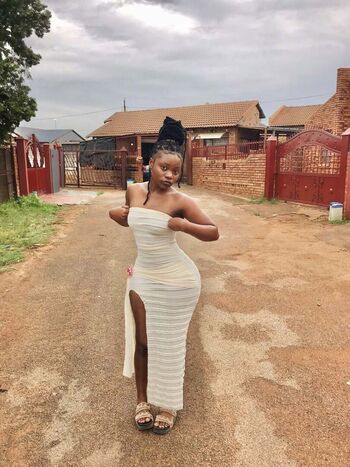 Full leaked Vunene taiwo mabunda private photo