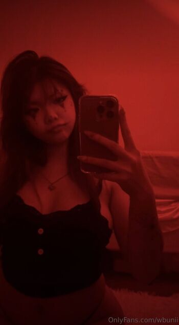 Full leaked W mochii private photo