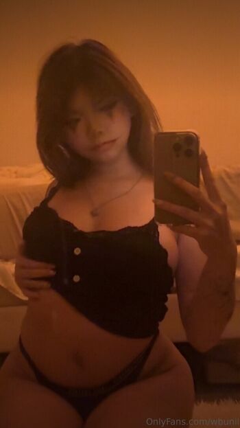 Full leaked W mochii private photo