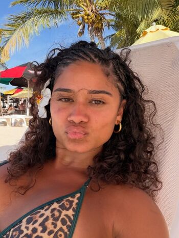 Full leaked Wahyne private photo
