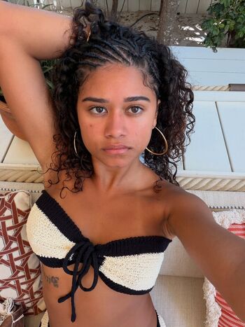 Full leaked Wahyne private photo