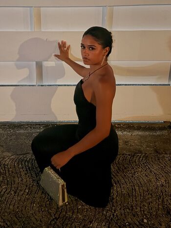 Full leaked Wahyne private photo