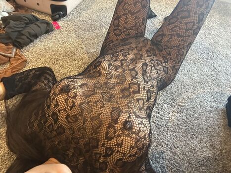 Full leaked Waiyi chan private photo