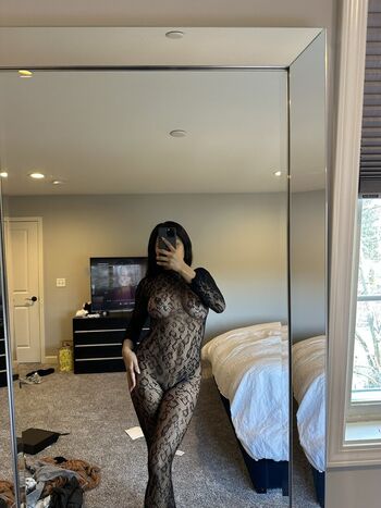 Full leaked Waiyi chan private photo
