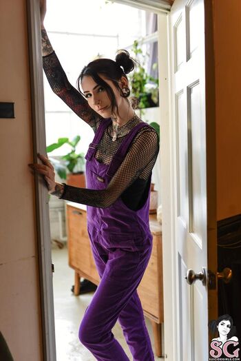 Full leaked Walkingwoounded private photo