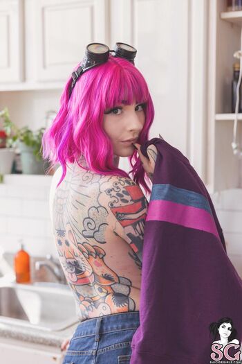 Full leaked Walkingwoounded private photo